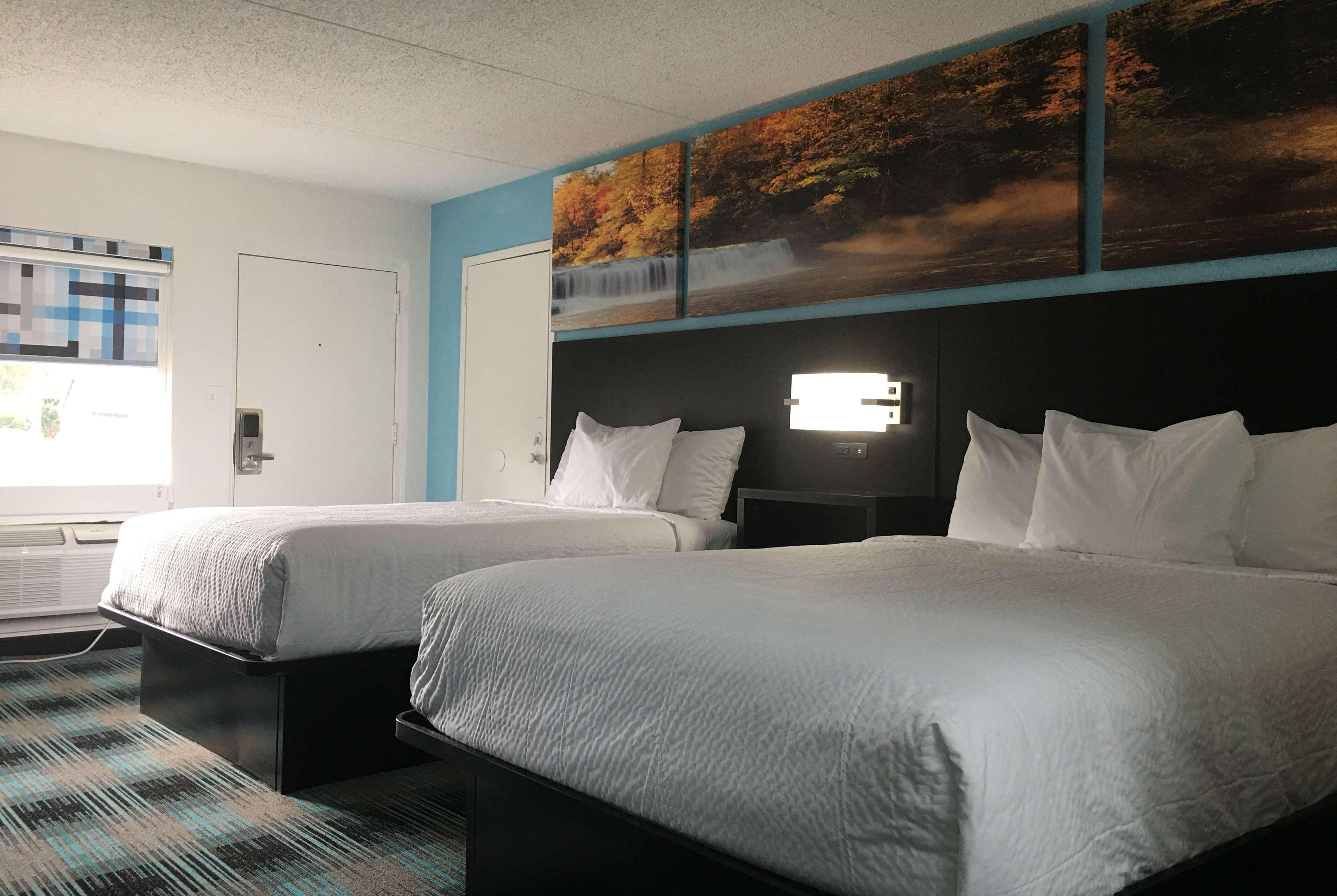 Days Inn By Wyndham Calhoun Ga I-75 And Us-41 Exterior photo